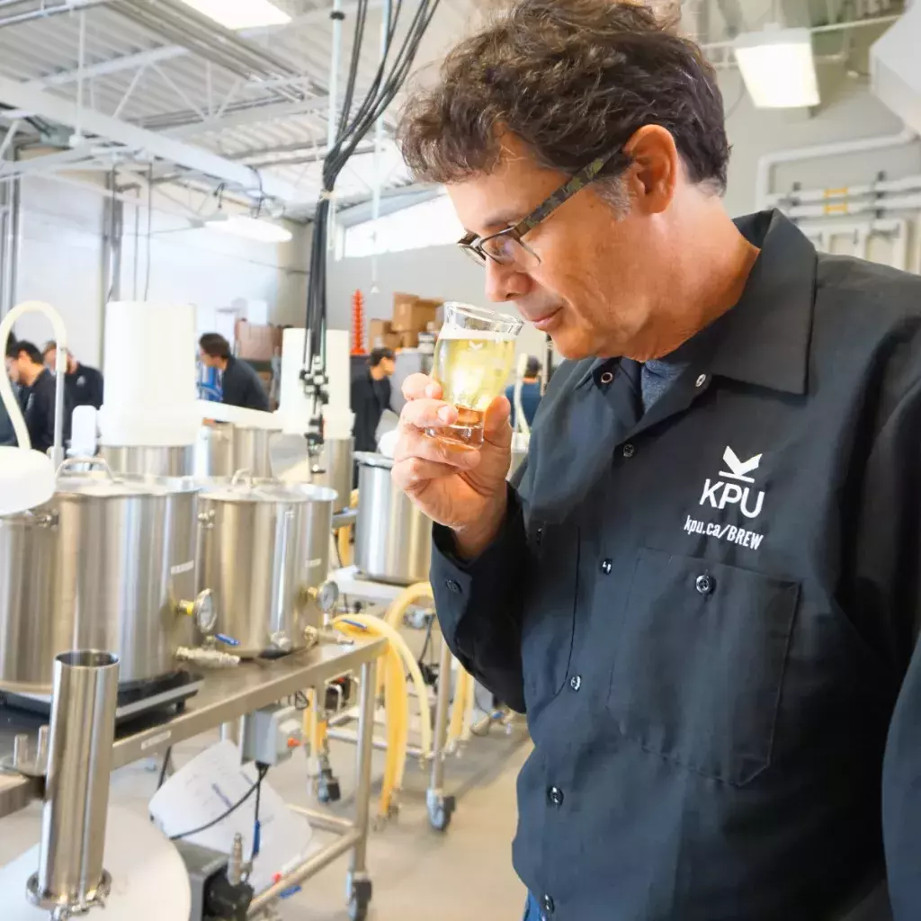 KPU brewing and brewery operations instructor, Alek Egi, demonstrates sensory tasting in the KPU Brew Lab.