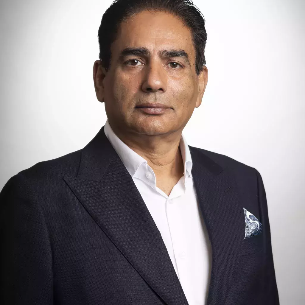In the 35 years since graduating from Kwantlen Polytechnic University, Balraj Mann has successfully assembled a construction management empire as he acquired companies and expanded to other countries. Now he is set to acquire another accolade at KPU’s fal