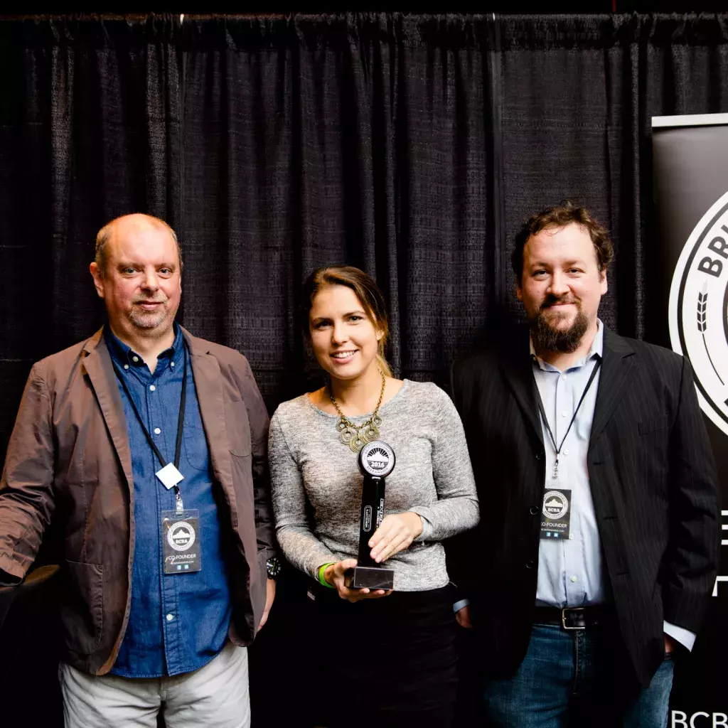 Gerry Erith (left), co-founder, BC Beer Awards; Ashley Brooks, KPU alum, Brewing Diploma '16, head brewer, Big Ridge Brewing Co. and first place winner in the British Pale Ale category; and Chester Carey (right), co-founder, BC Beer Awards. Photo credit: 