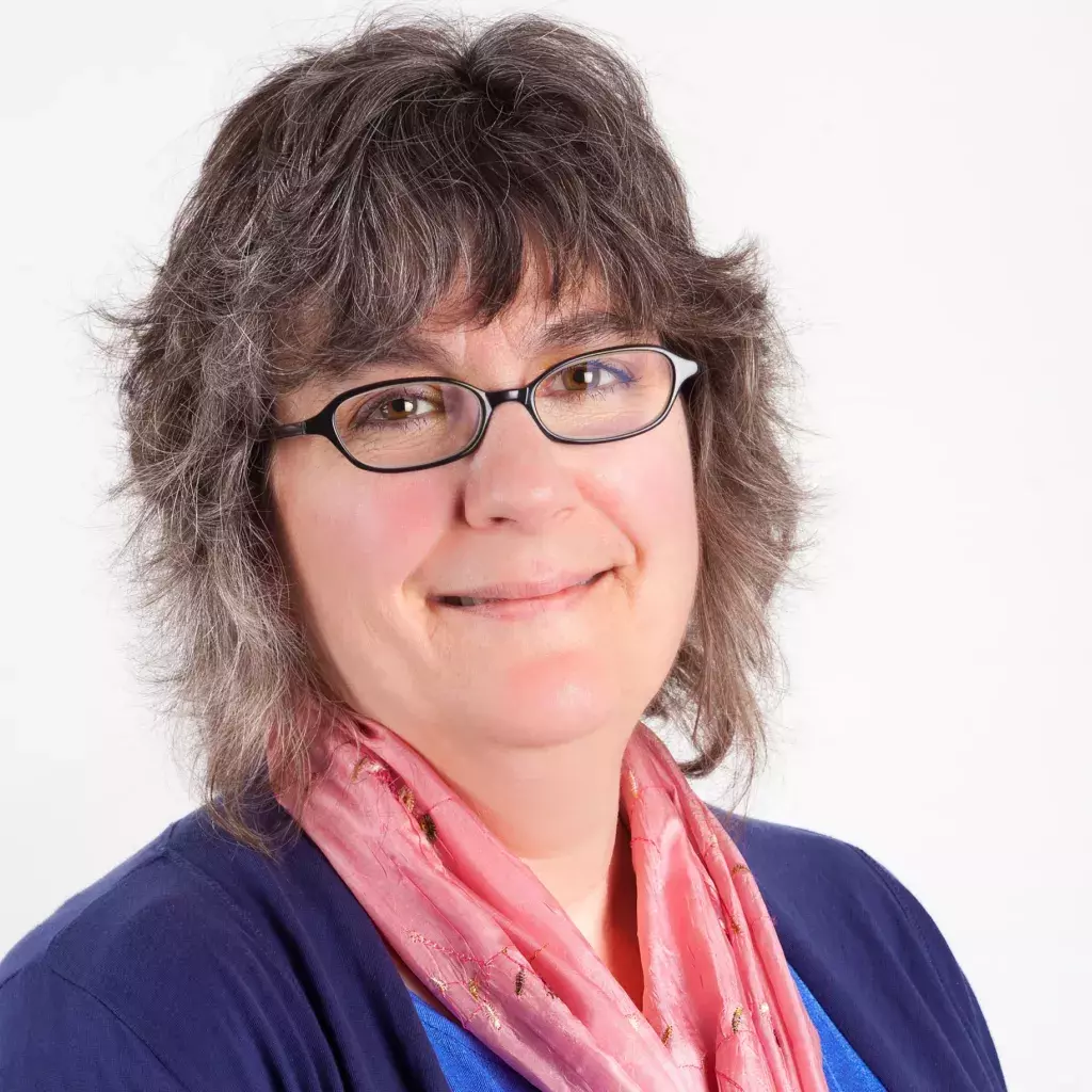 Kwantlen Polytechnic University sociology instructor Dr. Fiona Whittington-Walsh has been nominated for a YWCA Women of Distinction award in the Education, Training and Development category.